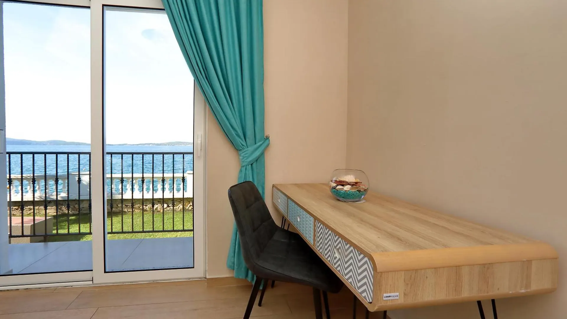 Aqua Cabana Bibinje 0*,  Chorvatsko